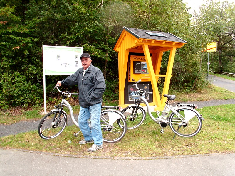 Helmut mit Movelo E-Bike